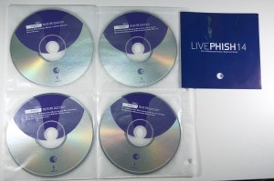 Live Phish 14 - 10.31.95 Rosemont Horizon, Rosemont, IL (08)